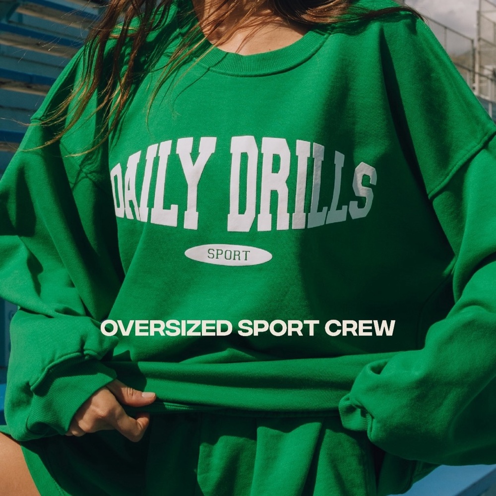 Daily Drills Oversized Sport Crew - Kelly Green × 1
XS/S